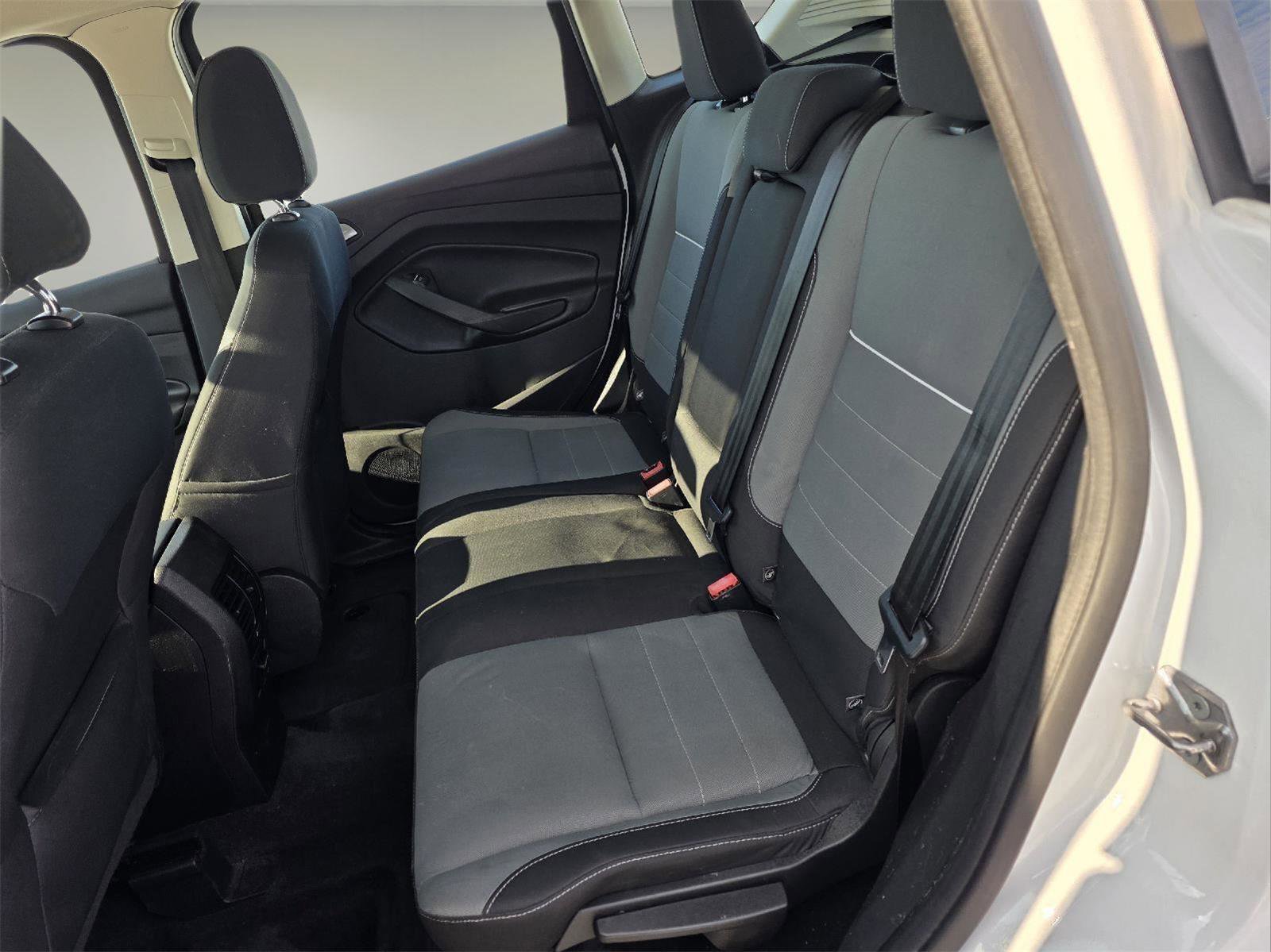 Used 2015 Ford C-MAX SE image 4