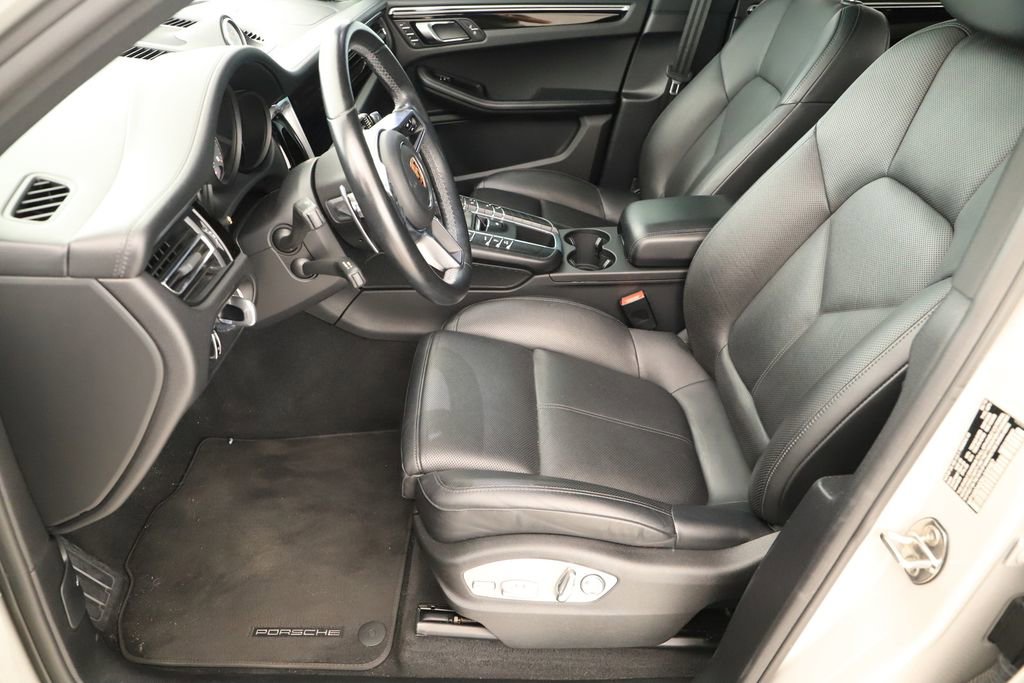 Used 2019 Porsche Macan S AWD/4WD image 23