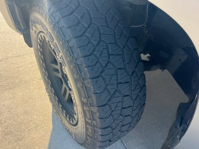 Used 2018 Toyota Tundra SR5 w/ SR5 Upgrade Package AWD/4WD image 7