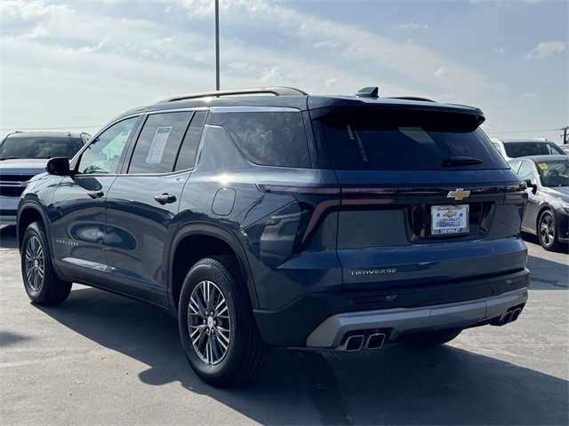 Certified 2025 Chevrolet Traverse LT image 2