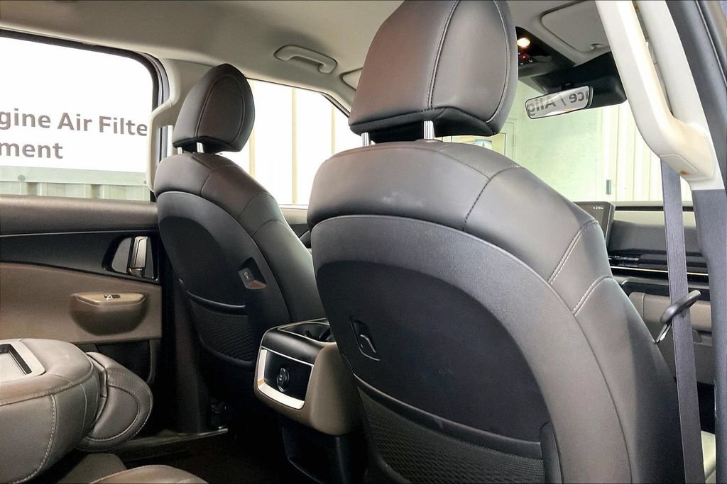 Used 2026 Kia Carnival FWD image 21