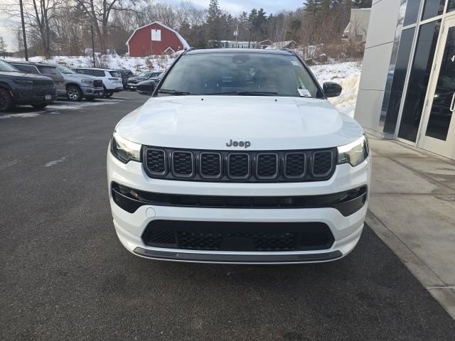 Certified 2025 Jeep Compass Limited w/ High Altitude Package AWD/4WD image 2