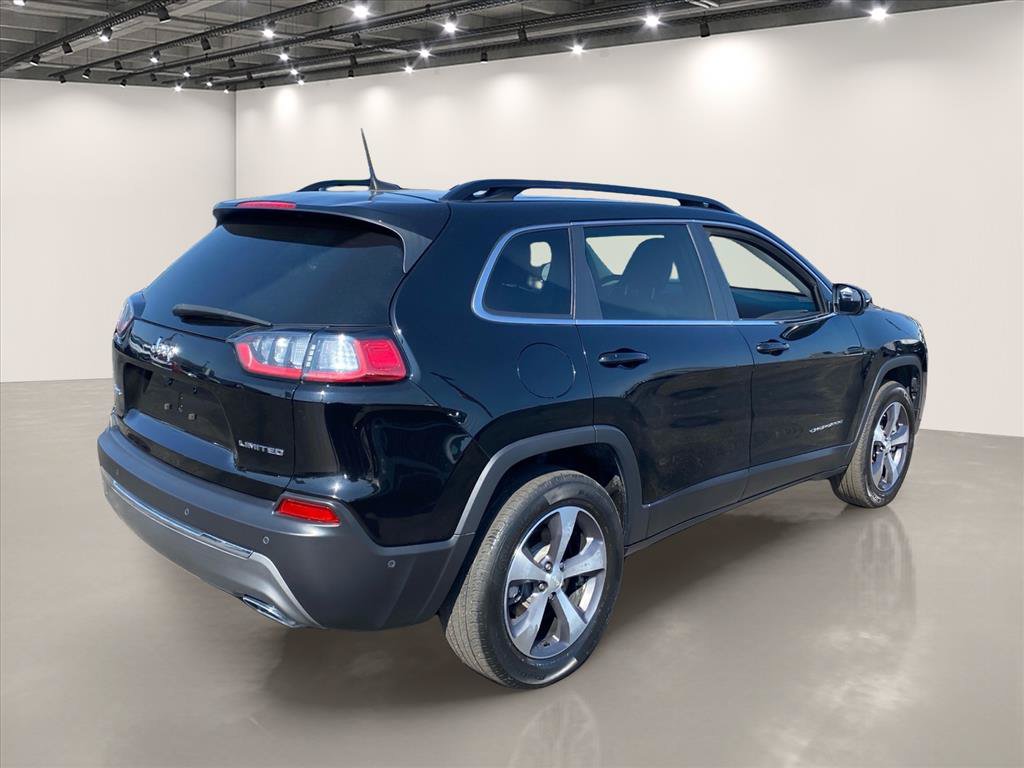 Used 2022 Jeep Cherokee Limited AWD/4WD image 7