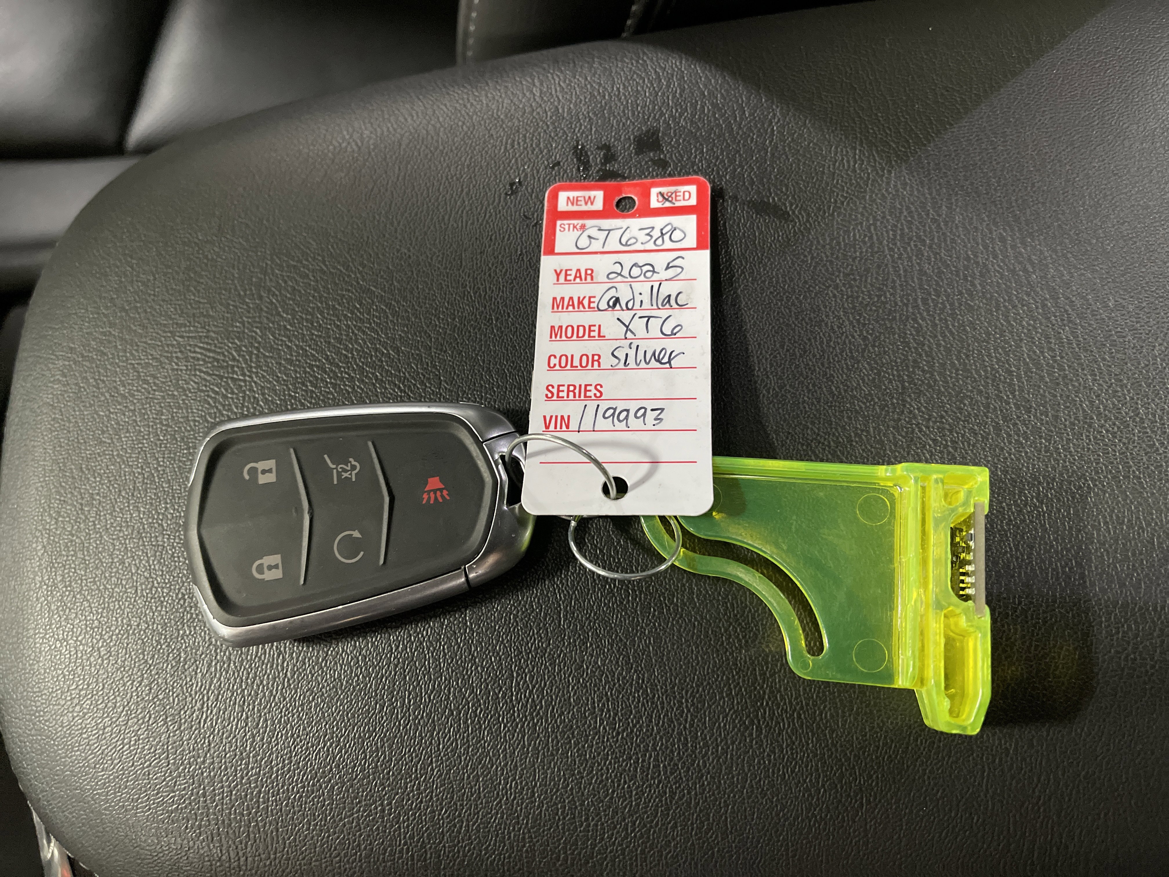 Used 2025 Cadillac XT6 Premium Luxury image 28