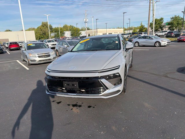 Used 2026 Hyundai Sonata Blue FWD image 18
