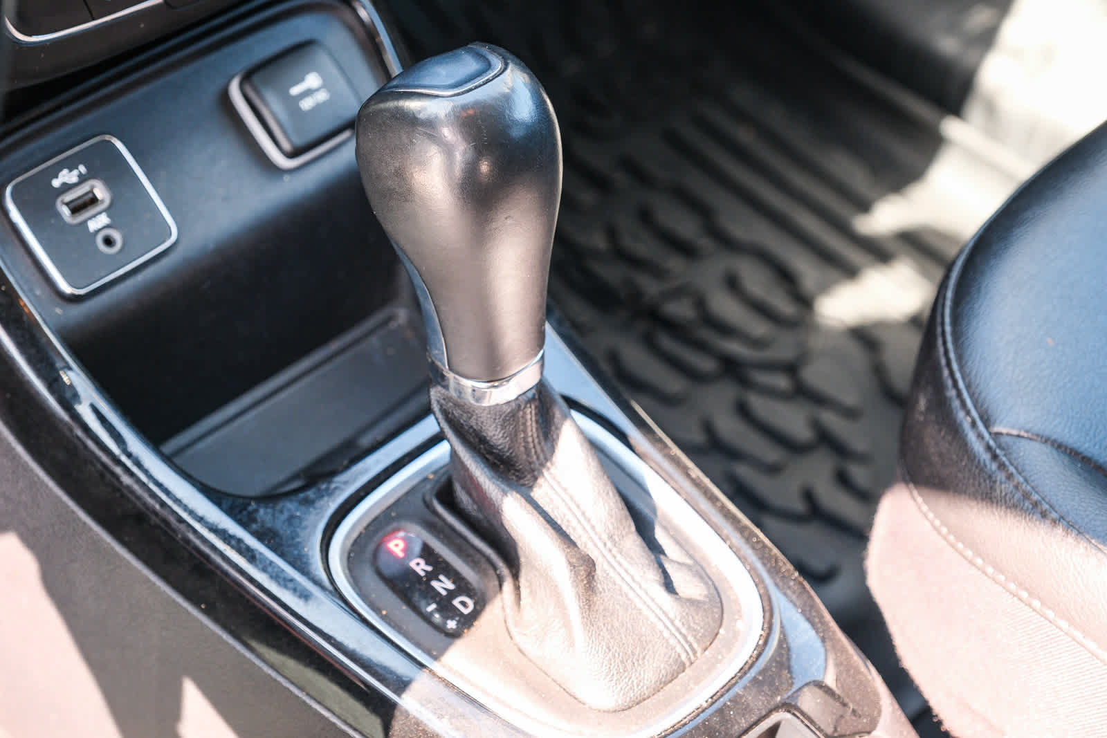 Used 2021 Jeep Compass Latitude FWD image 21