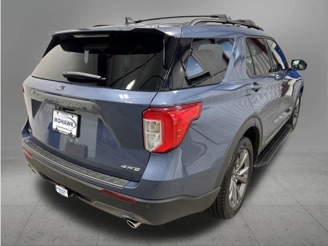 Used 2021 Ford Explorer XLT w/ Equipment Group 202A AWD/4WD image 5