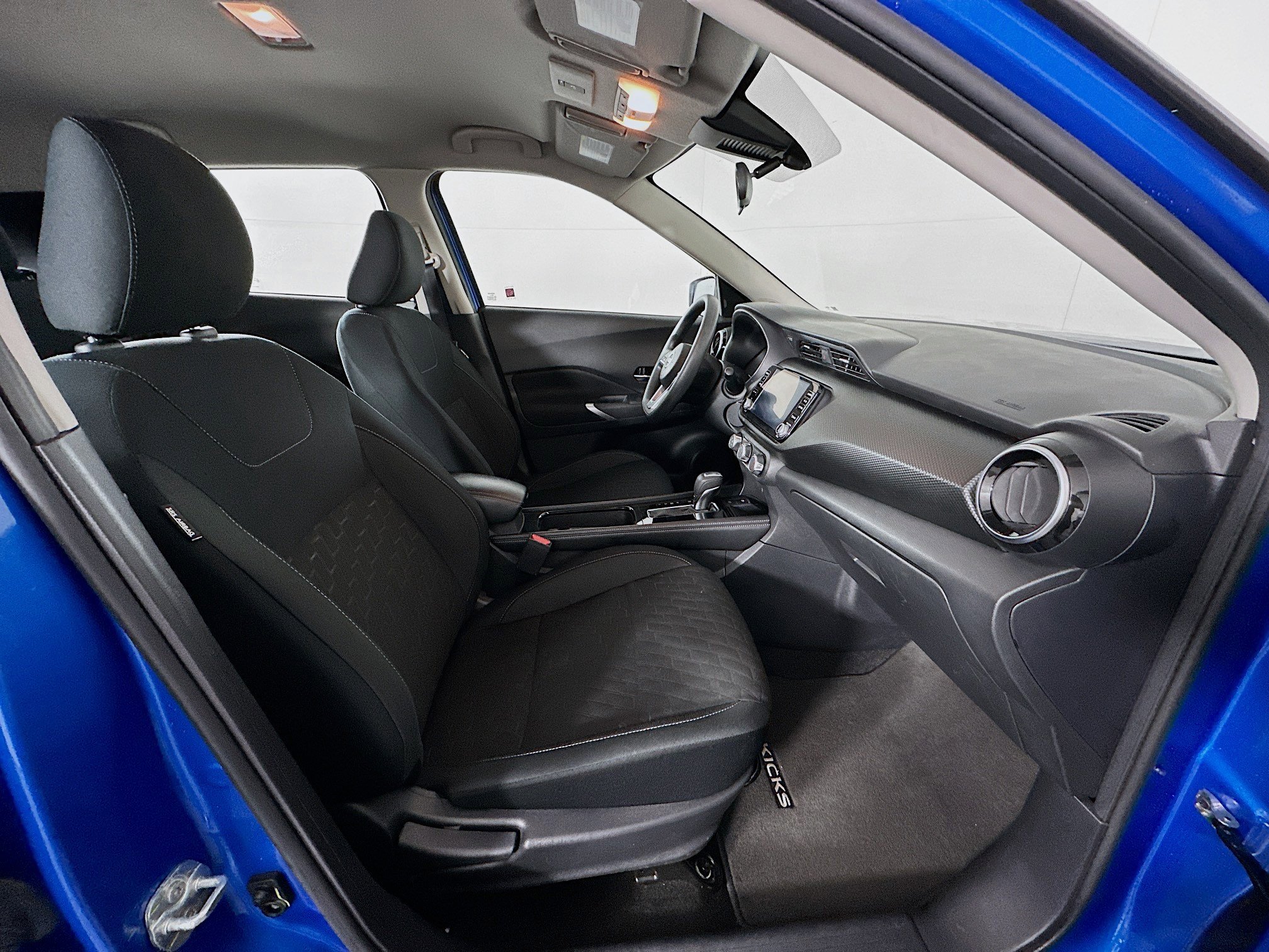 Used 2024 Nissan Kicks SV image 28