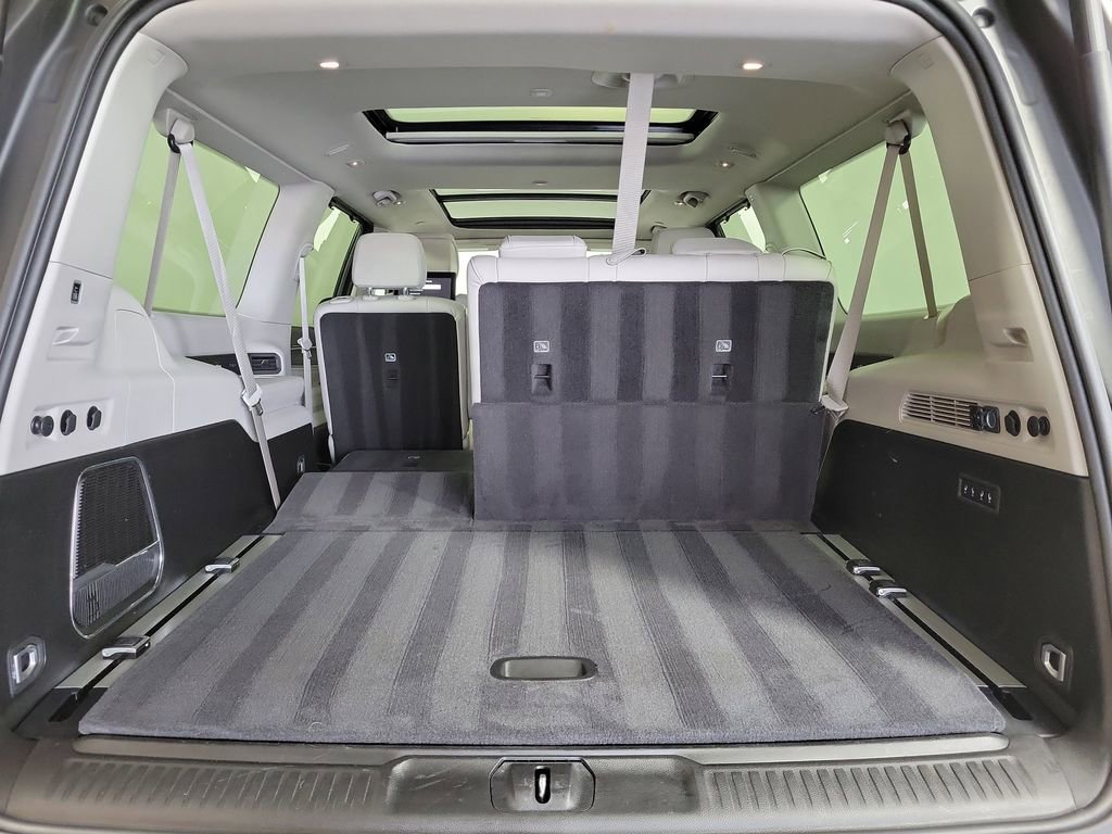 Used 2024 Jeep Wagoneer L Series III w/ Premium Group I image 25