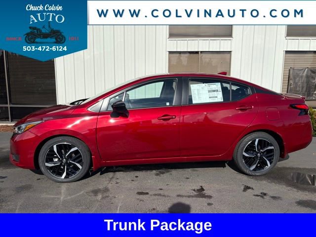 New 2025 Nissan Versa SR w/ Trunk Package