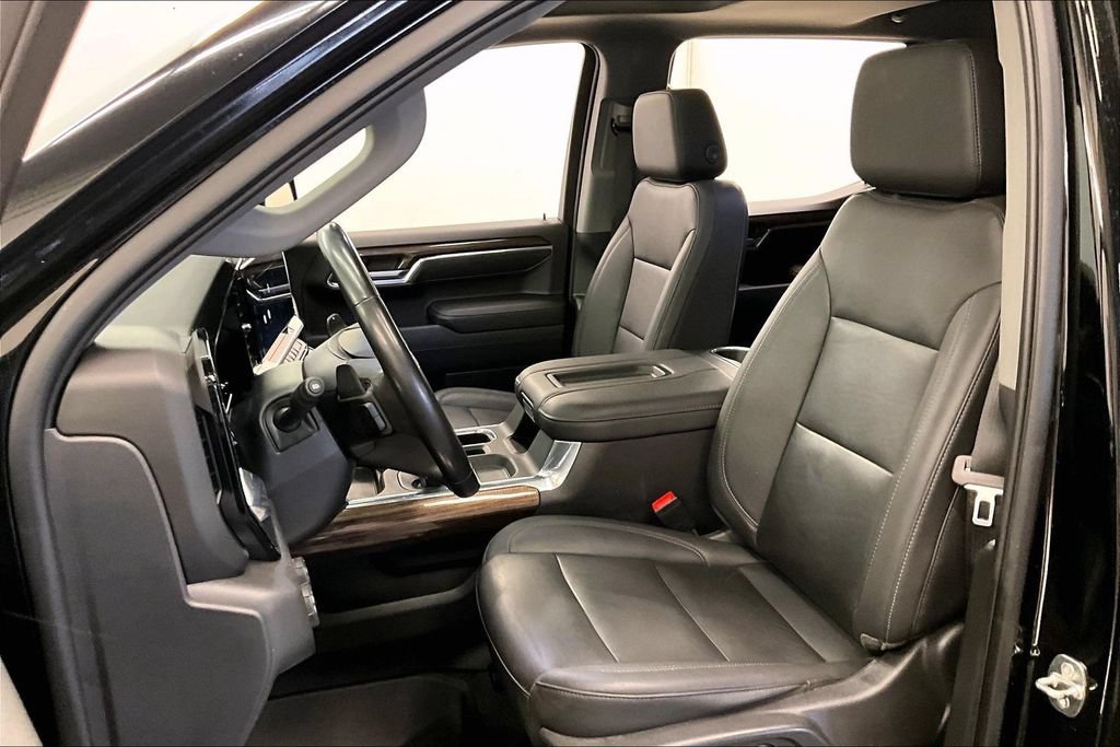 Used 2022 Chevrolet Silverado 1500 LT Trail Boss w/ LT Trail Boss Premium Package AWD/4WD image 21