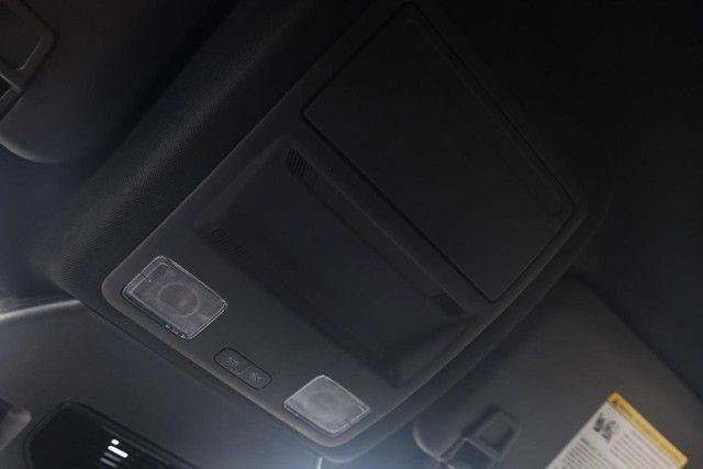 Used 2025 Ford Escape ST-Line AWD/4WD image 17