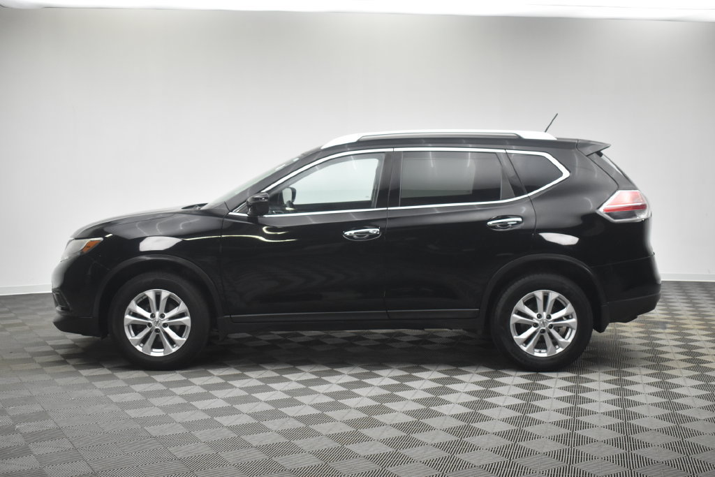 Used 2015 Nissan Rogue SV AWD/4WD image 10
