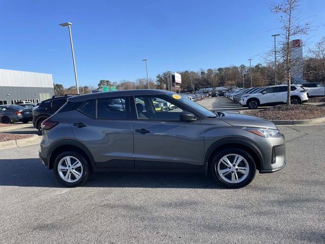 Certified 2025 Nissan Kicks Play S video 3