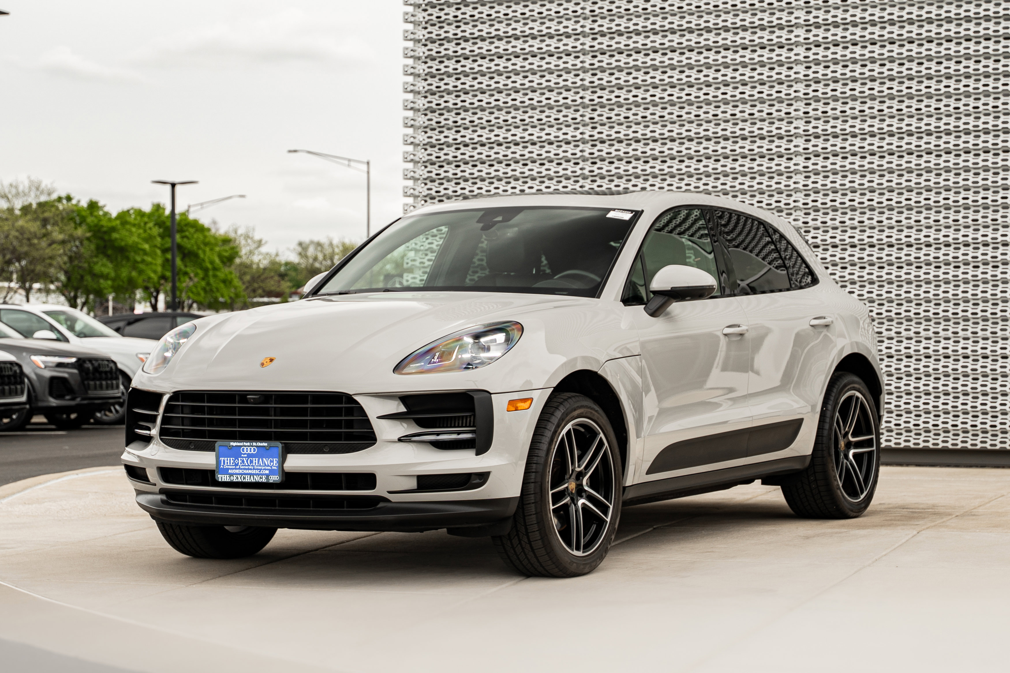 Used 2021 Porsche Macan S AWD/4WD image 7