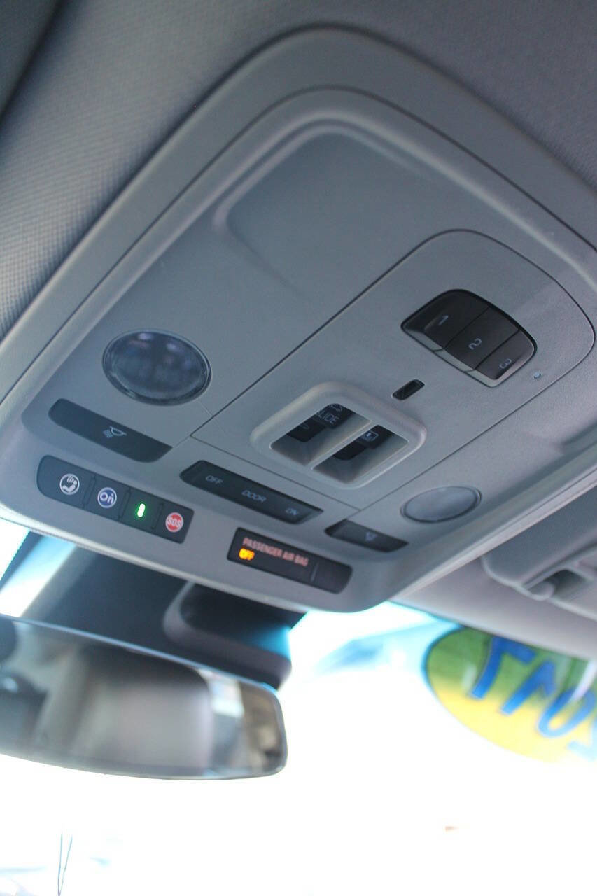 Used 2017 Cadillac CTS Luxury image 40