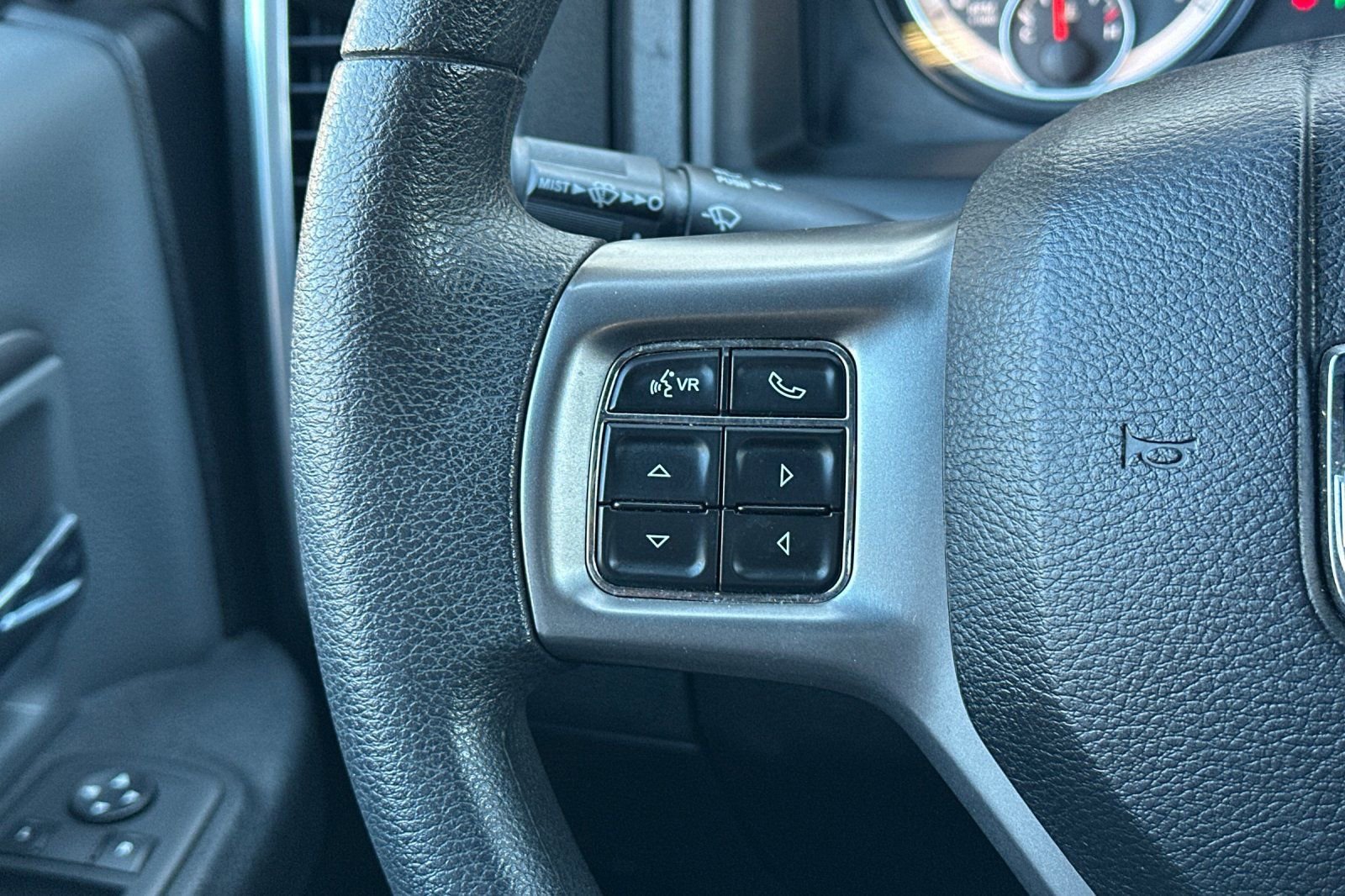 Used 2024 RAM 1500 Classic SLT image 24