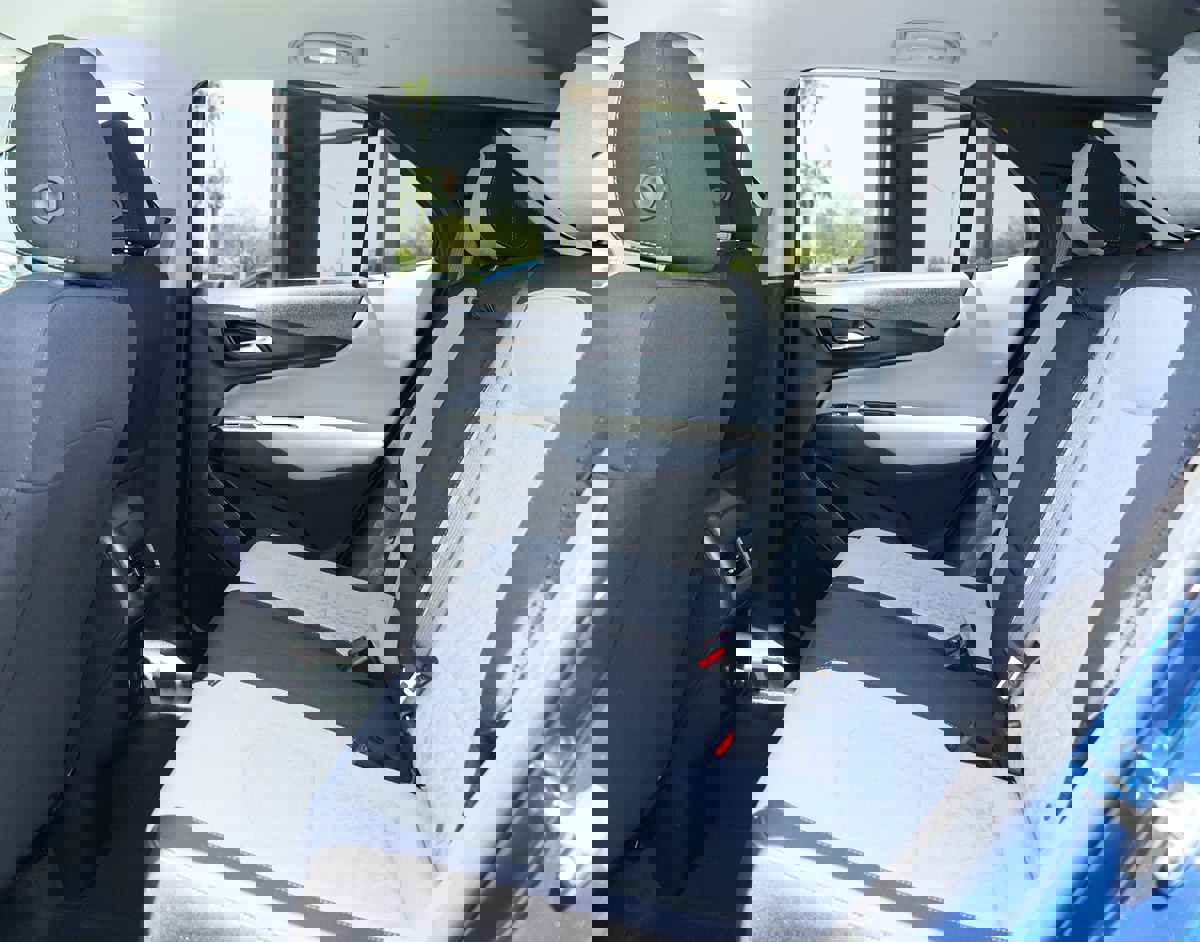 Used 2022 Chevrolet Equinox LS w/ LS Convenience Package image 30