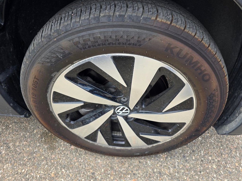 Used 2023 Volkswagen ID.4 Pro image 9