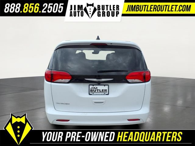 Used 2023 Chrysler Voyager LX FWD image 17