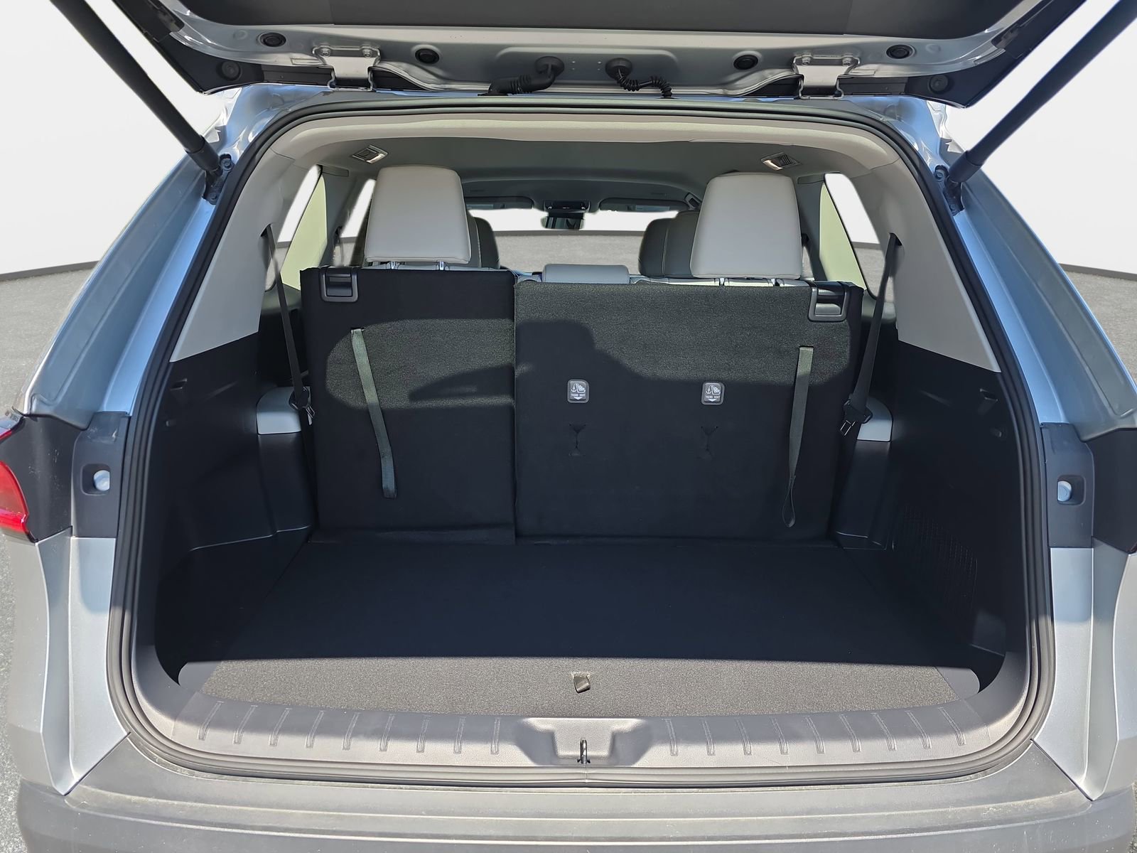 Used 2025 Toyota Grand Highlander AWD image 25