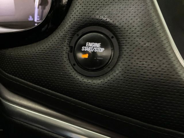 Used 2017 Cadillac XT5 Luxury w/ Driver Awareness Package image 20