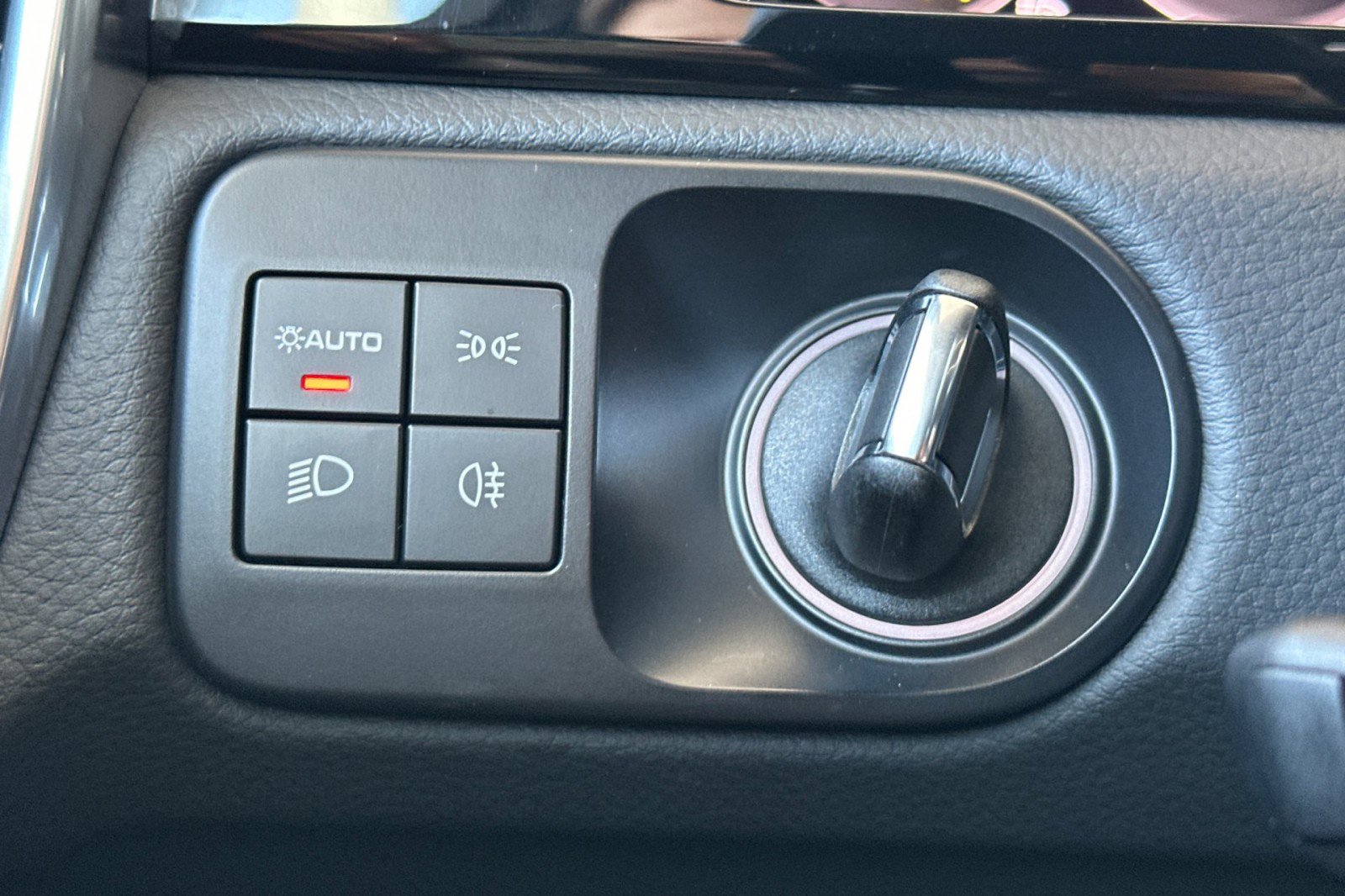 Certified 2022 Porsche Cayenne E-Hybrid image 23