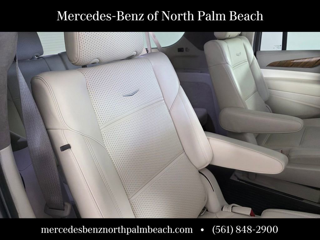 Used 2021 Cadillac Escalade ESV Premium Luxury Platinum AWD/4WD image 28