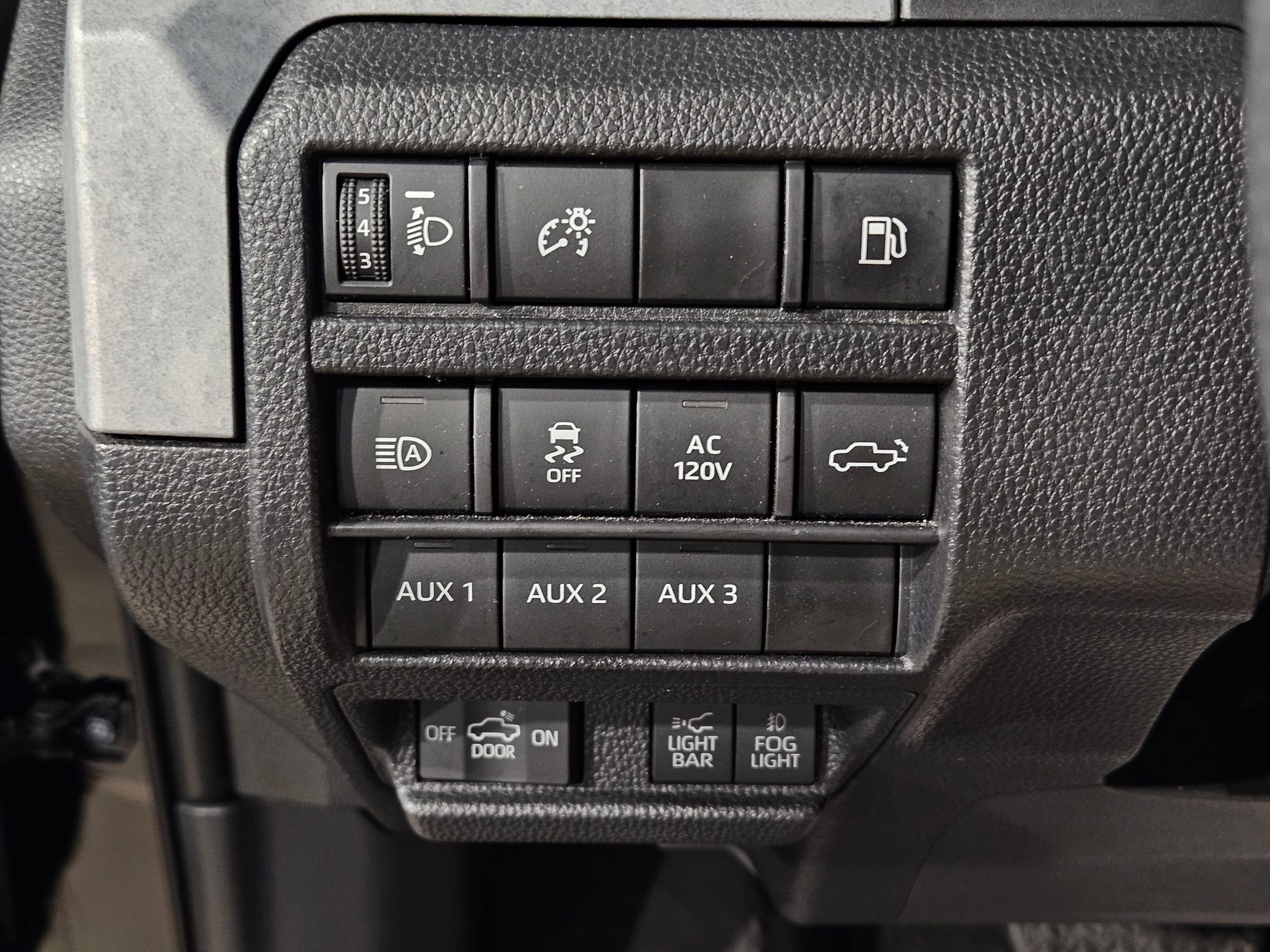 Used 2024 Toyota Tacoma 4x4 Double Cab Hybrid image 25