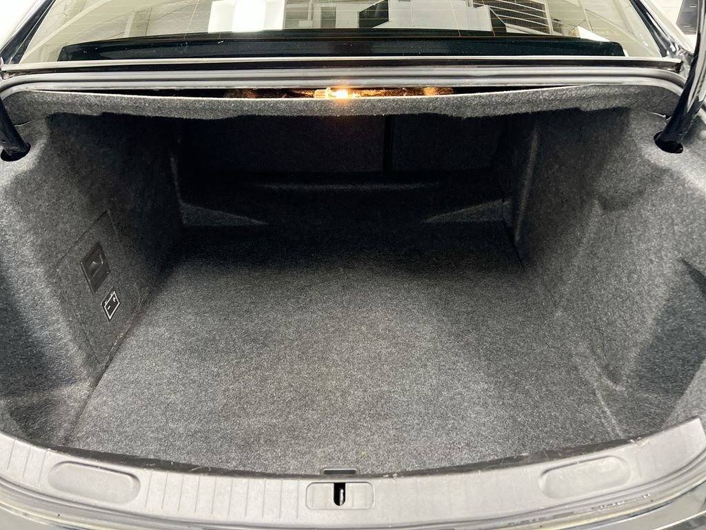 Used 2017 Chevrolet Impala LT image 22