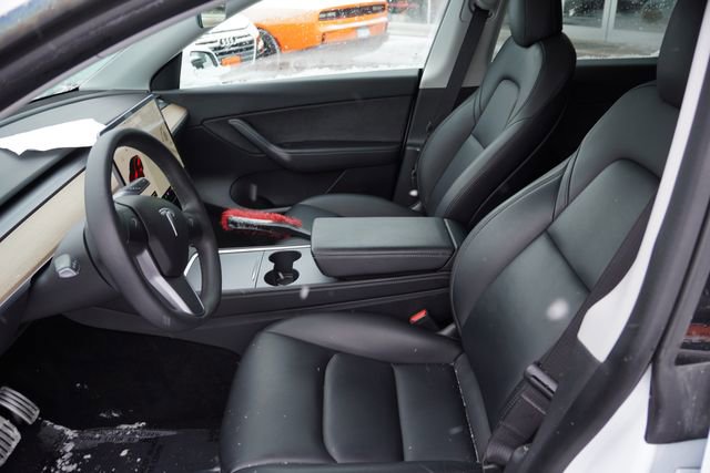 Used 2022 Tesla Model Y Performance image 15