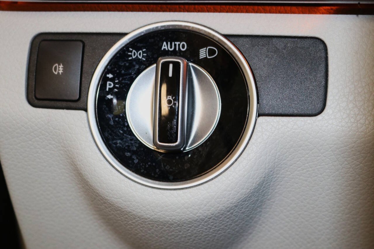 Used 2015 Mercedes-Benz E 350 Sedan image 50