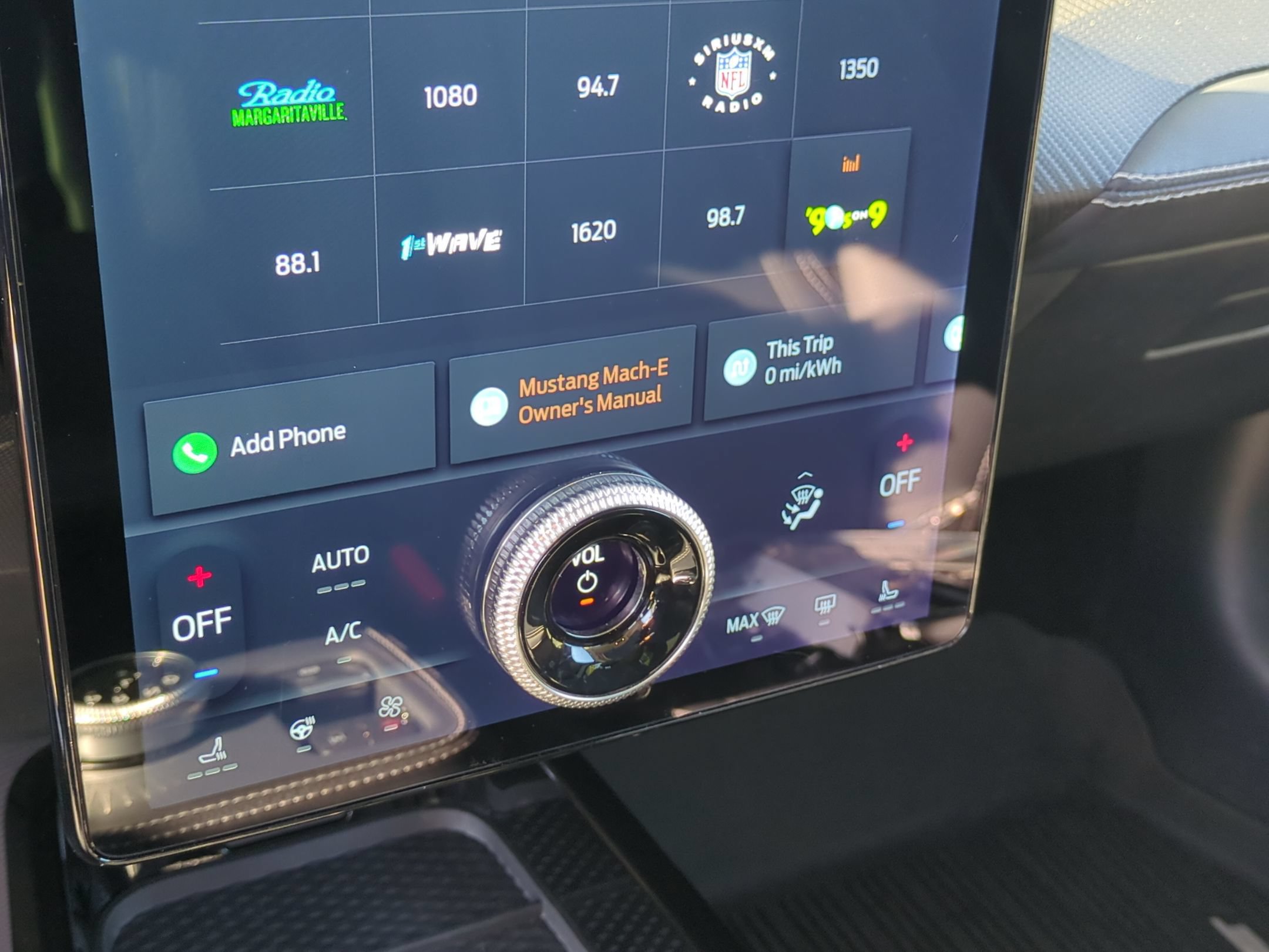 Used 2021 Ford Mustang Mach-E Premium RWD image 26