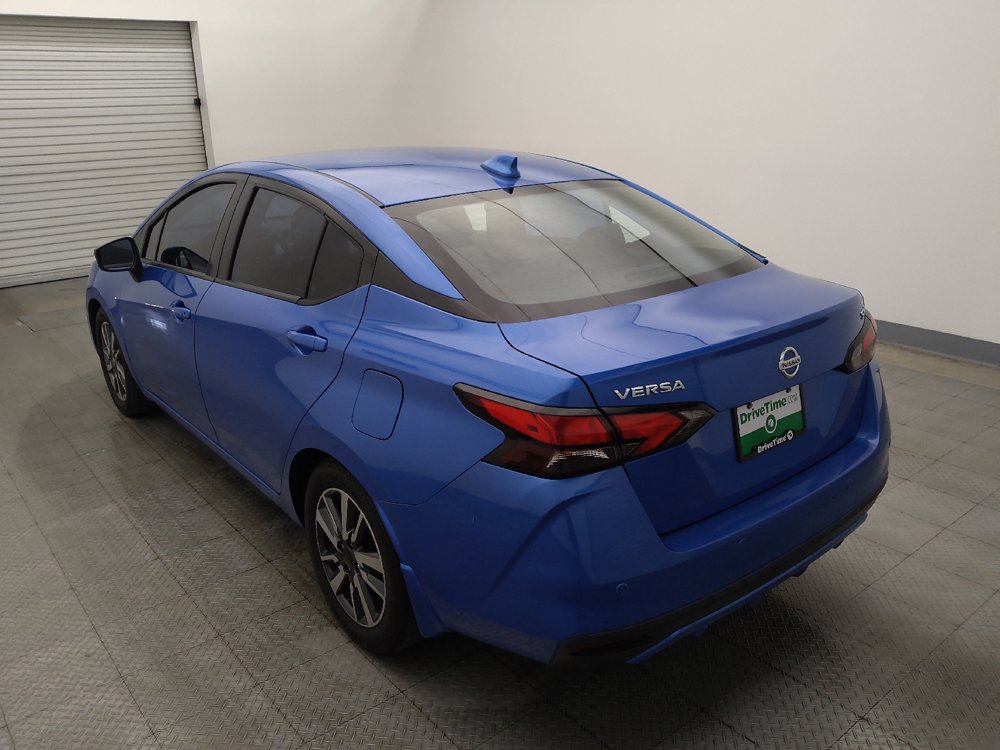 Used 2021 Nissan Versa SV FWD image 5