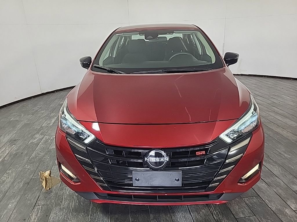 Used 2024 Nissan Versa SR image 2