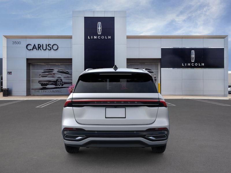 New 2026 Lincoln Nautilus Reserve image 5