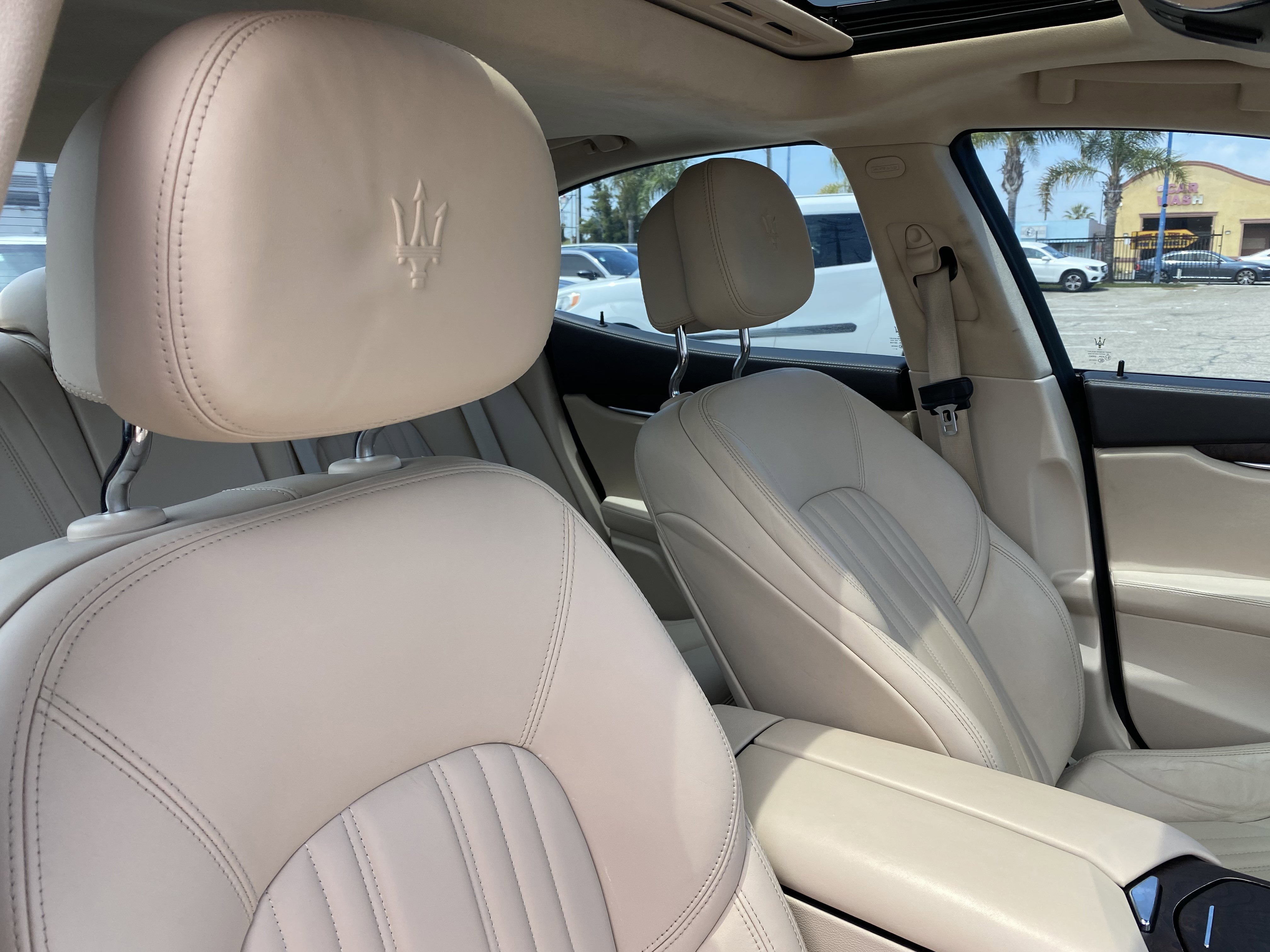 Used 2016 Maserati Ghibli RWD image 30