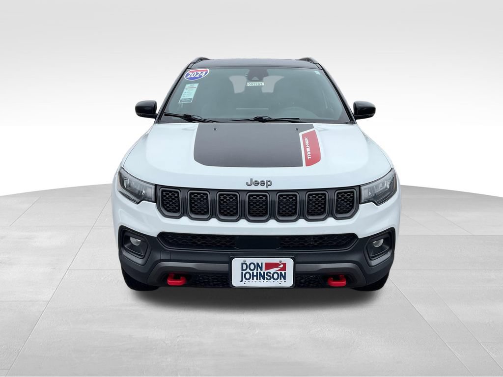 Used 2024 Jeep Compass Trailhawk AWD/4WD image 35