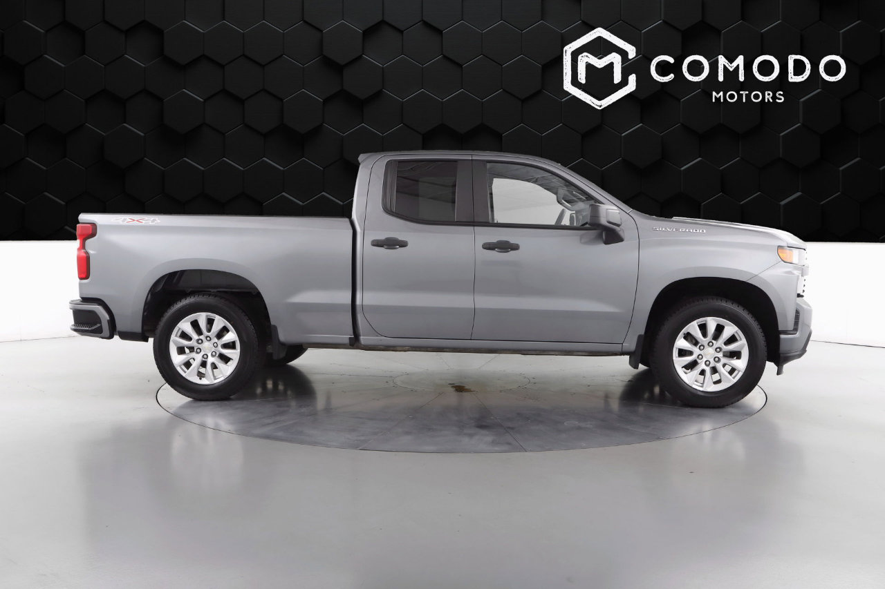Used 2019 Chevrolet Silverado 1500 Custom image 2