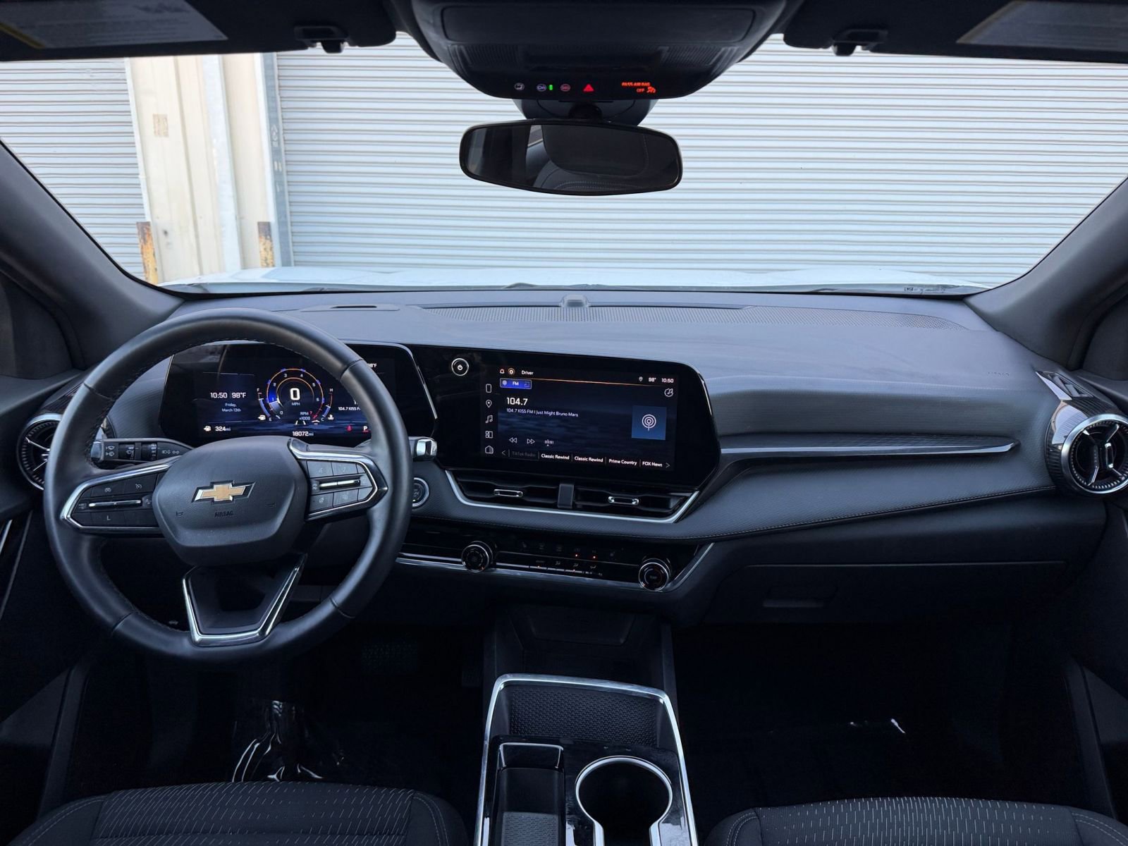 Used 2025 Chevrolet Equinox LT FWD image 33