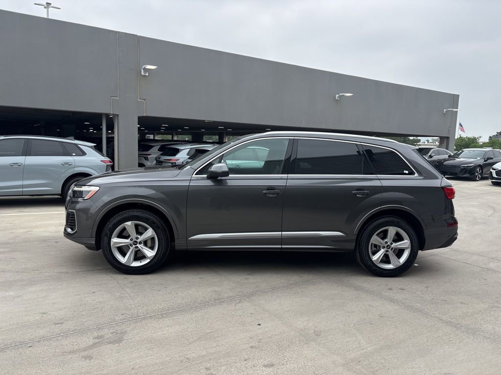 Used 2025 Audi Q7 2.0T Premium w/ Convenience Package AWD/4WD image 9