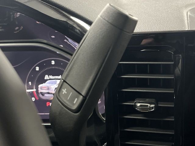 New 2026 GMC Sierra 1500 SLE image 16