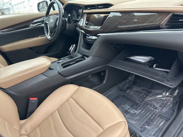 Used 2024 Cadillac XT6 Premium Luxury w/ Platinum Package image 39