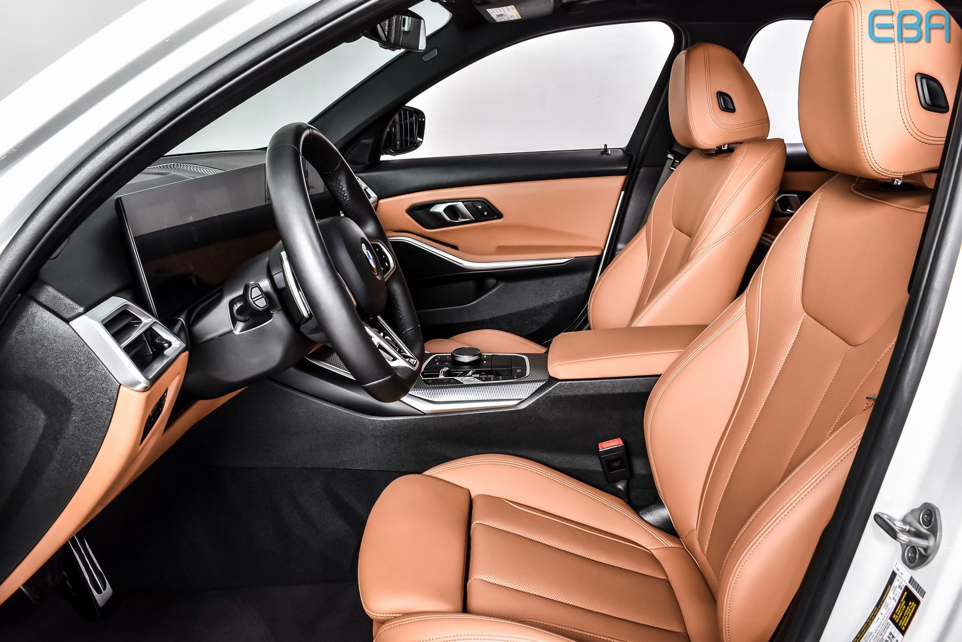 Used 2025 BMW 330i xDrive Sedan w/ M Sport Package image 13