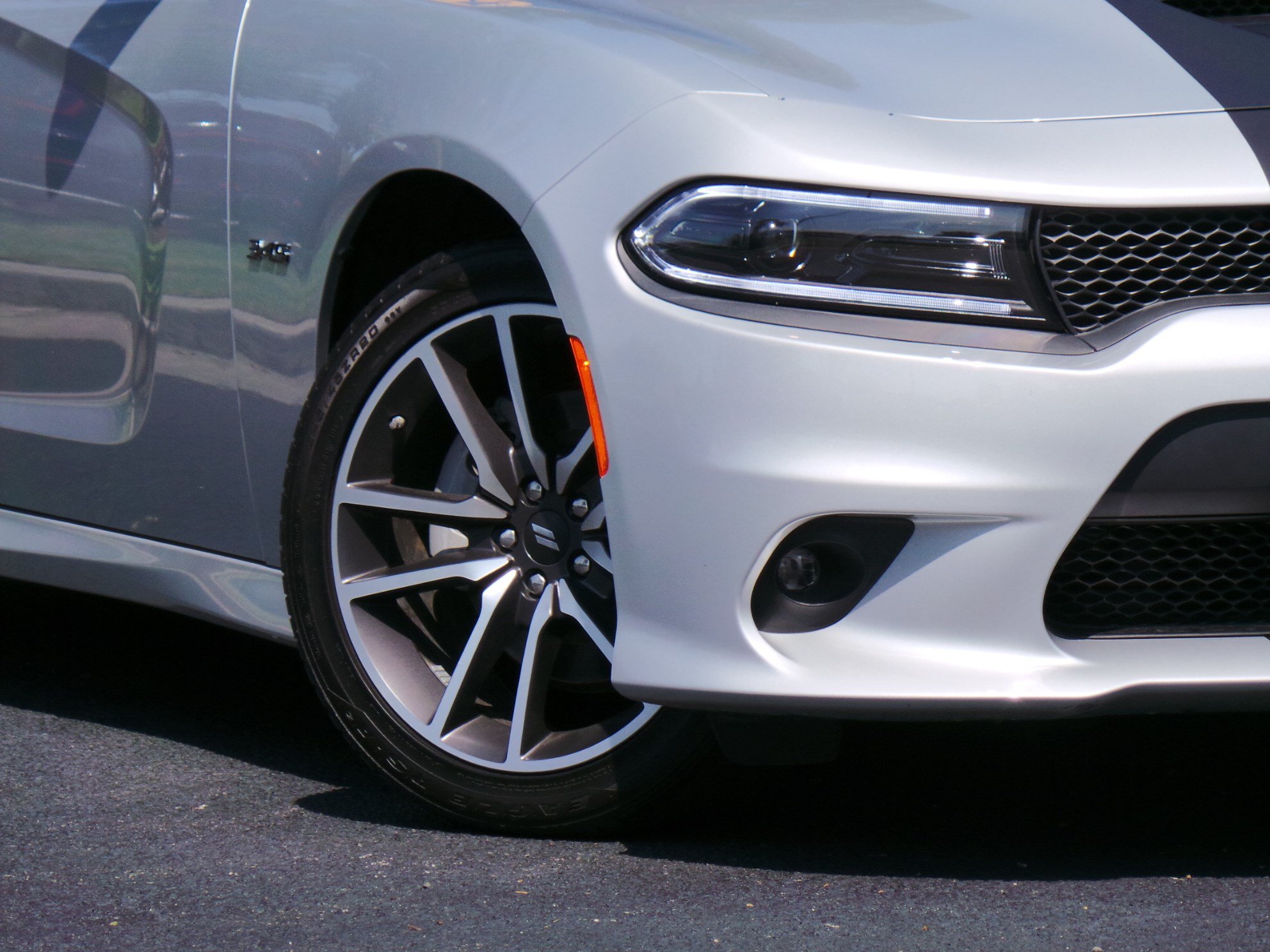 Used 2023 Dodge Charger R/T w/ Plus Group RWD image 17
