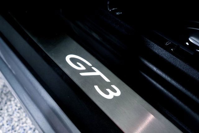 Used 2018 Porsche 911 GT3 image 40