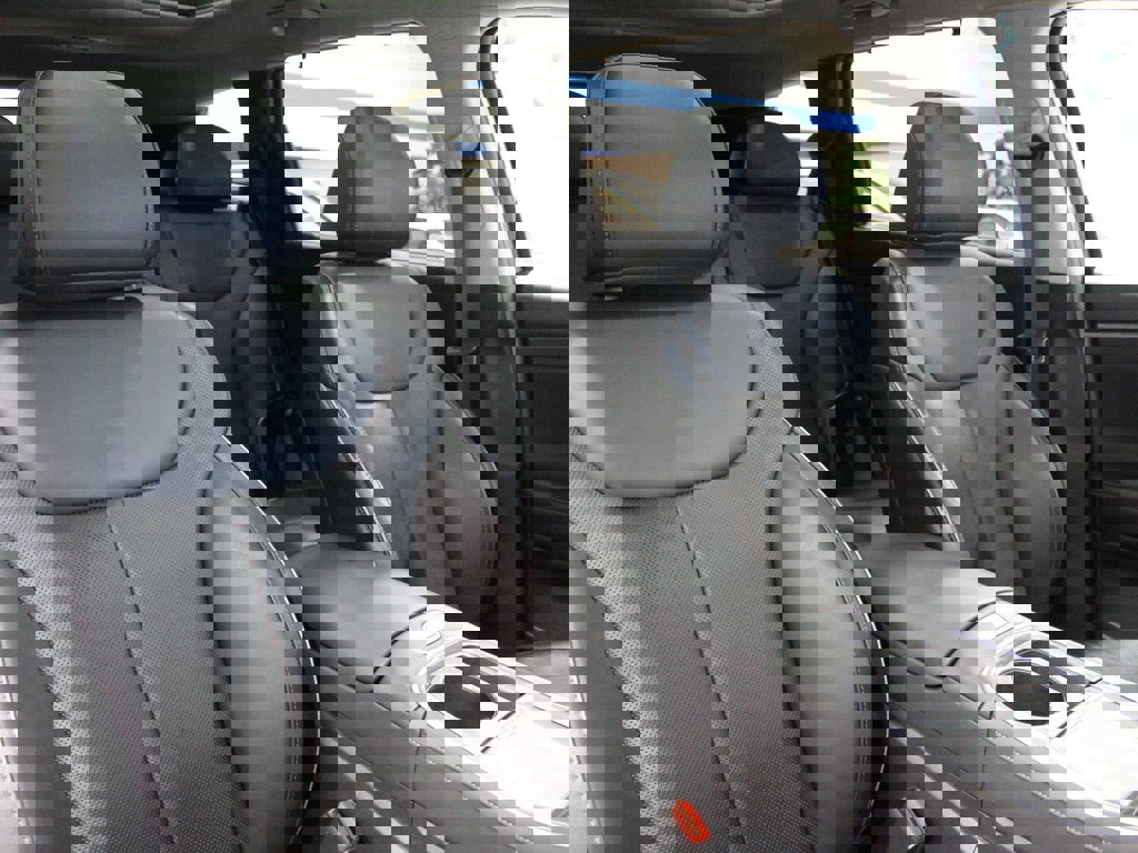 Used 2022 Hyundai Santa Fe Limited image 18