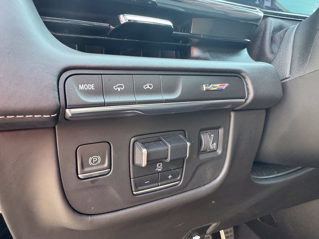 Certified 2023 Cadillac Escalade V AWD/4WD image 15