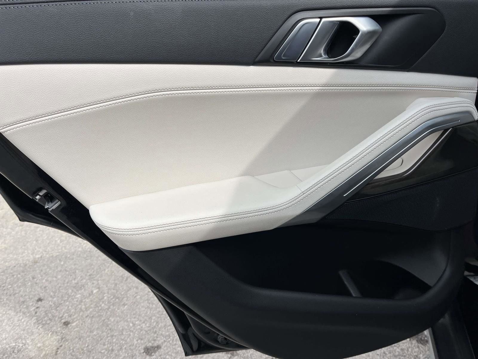 Used 2022 BMW X6 xDrive40i image 15