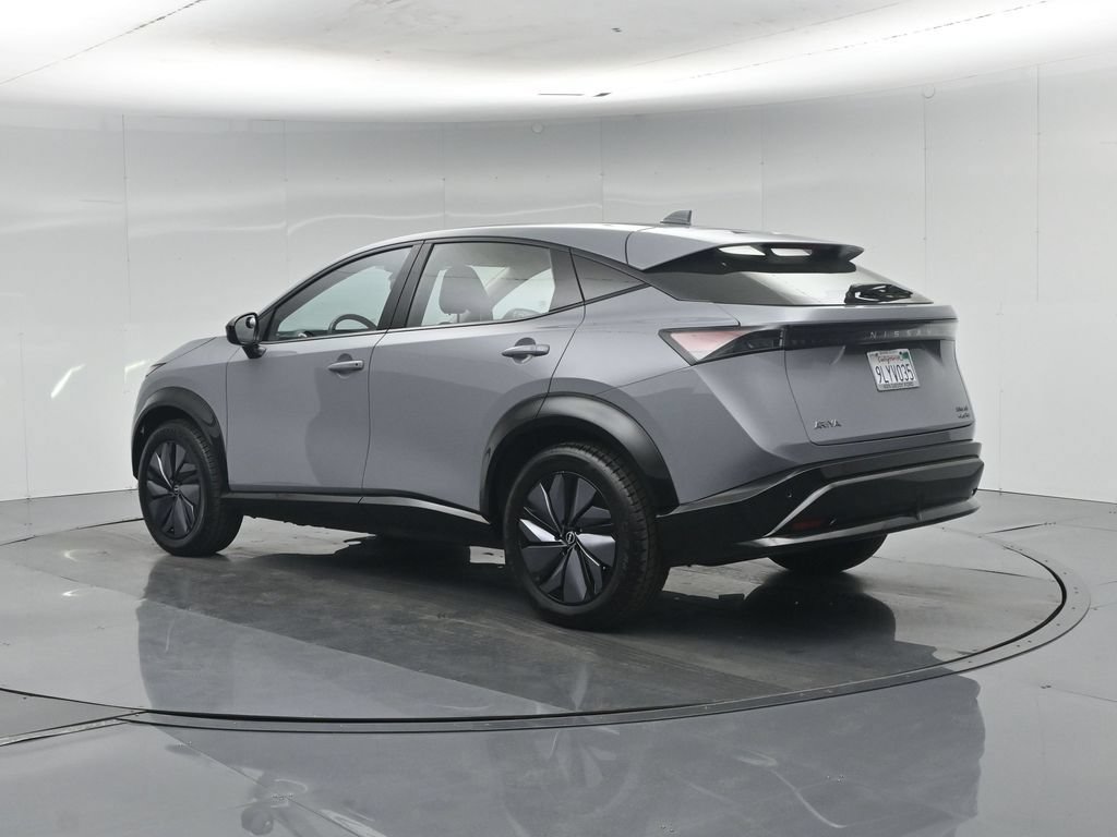 Used 2023 Nissan Ariya AWD image 7